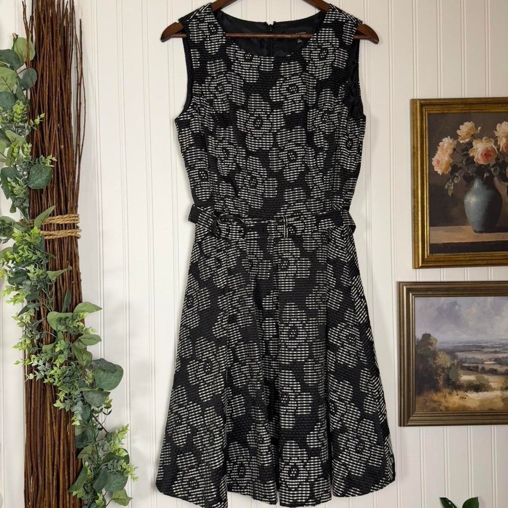 Nine West Fit & Flare Floral Dress Size 8